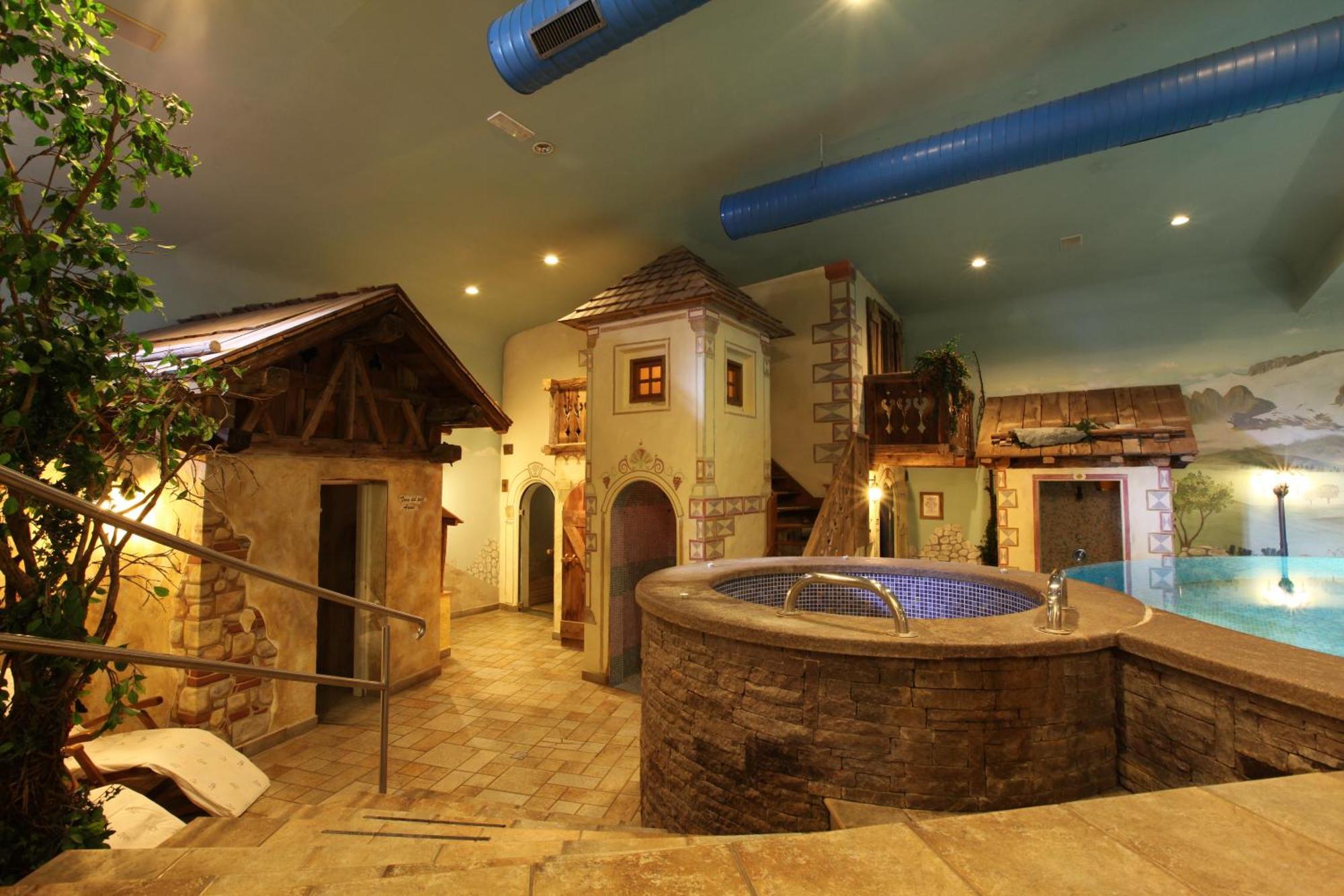 Hotel La Perla Канацеи Экстерьер фото