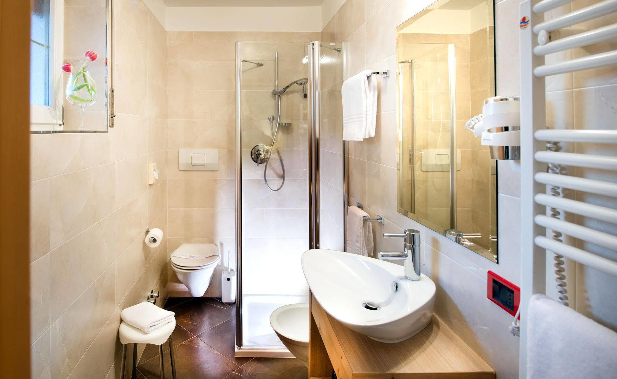 Hotel La Perla Канацеи Экстерьер фото