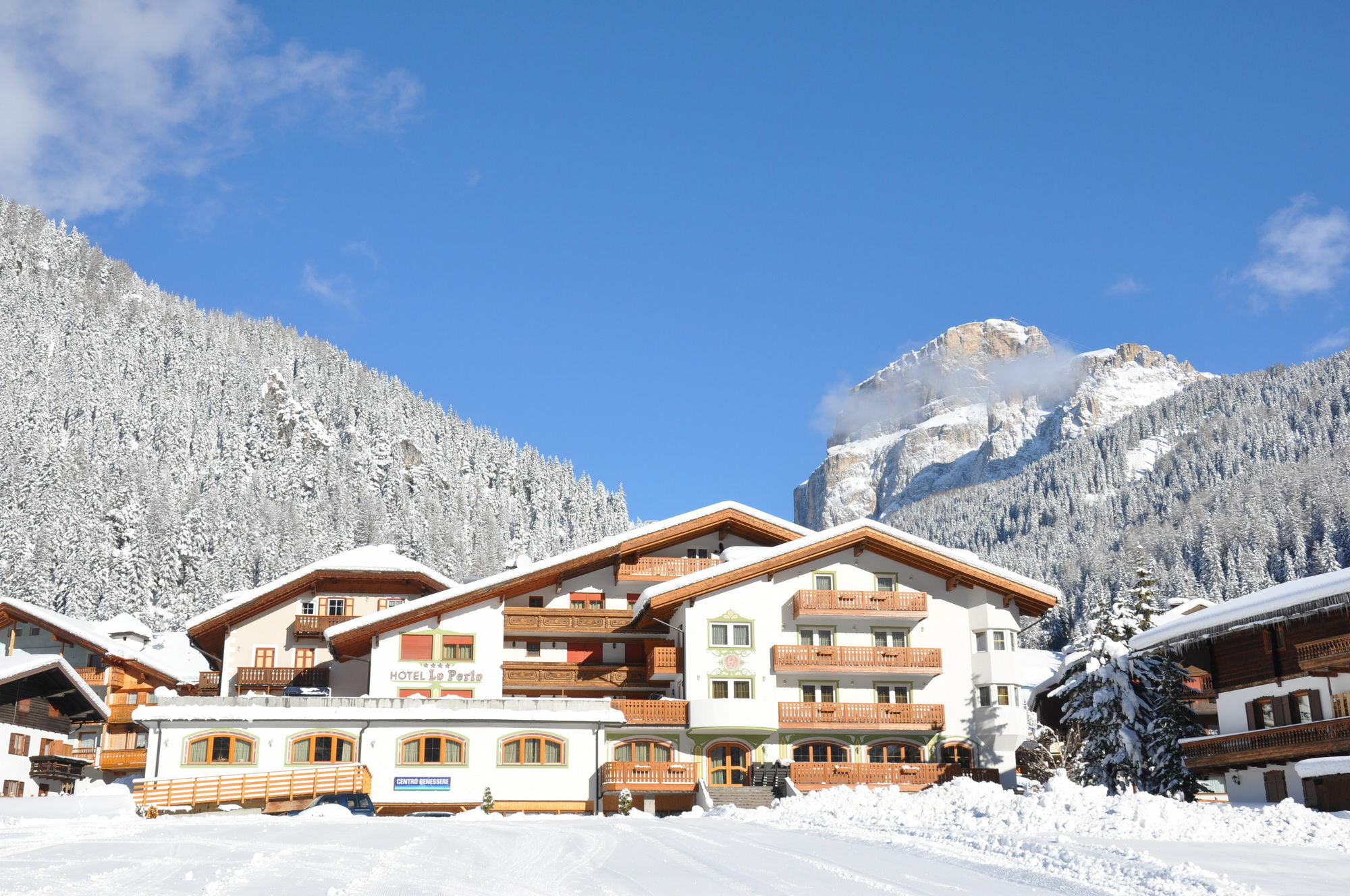 Hotel La Perla Канацеи Экстерьер фото